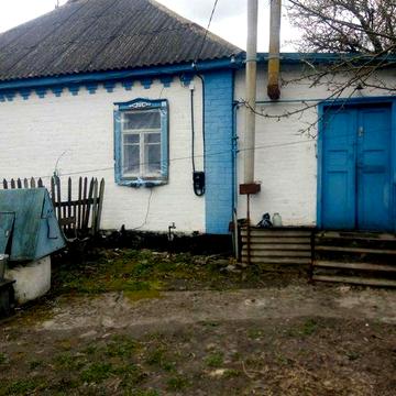 Будинок породам в сели