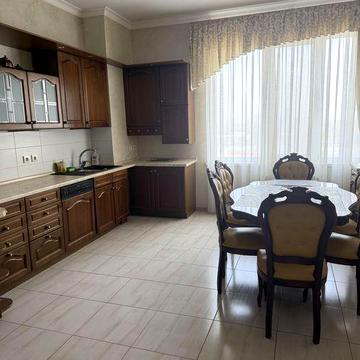 Трехкомнатная квартира на Малой Арнаутской