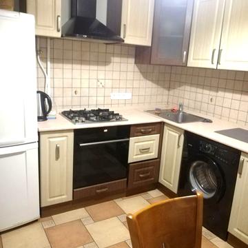 Ентузіастів вул., 27