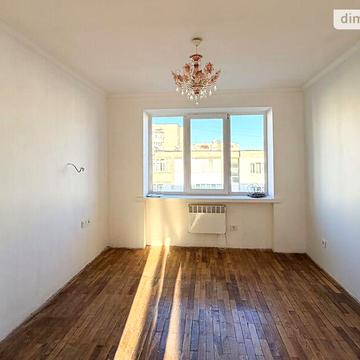Продаж 3к Квартира Стебницька вулиця