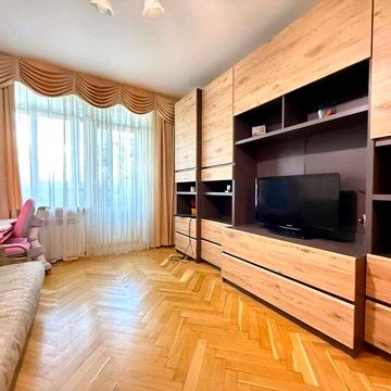 бул.Лесі Українки 36В.Квартира 2х кім. 57м.Метро Звіренецька 3 хв пішки.