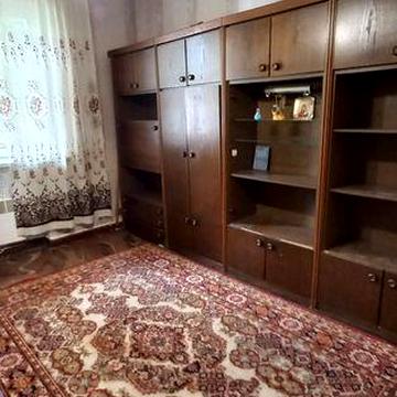 Продам 2 комнатную Сталинку на пр. Петровского