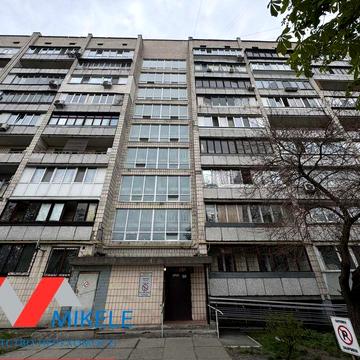 БЕЗ КОМІСІЇ  продаж 1к квартири 32 м2 проспект Соборності 13 А Дарницька площа Соц Місто