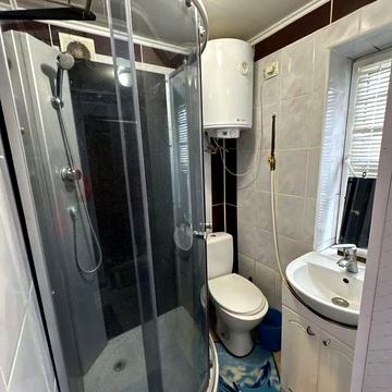 Здам 1кімнатний будинок в Зарванцях біля Вогні Баку, вулиця Лесі Українки. Епіцентр, Метро