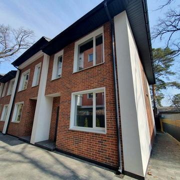 Таунхаус в центрі Ірпеня біля школи