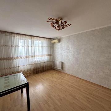 Продам 2-к квартиру с ремонтом на Генерала Бочарова (3-284-160 ЛД)