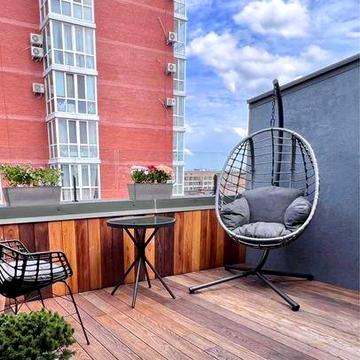 Оренда сучасної кварири з терасою в Центрі міста!