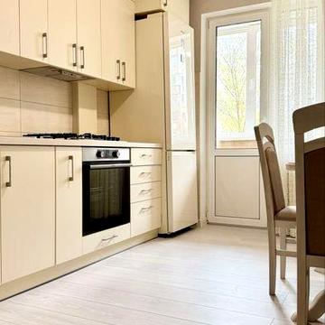 Продам 3к квартиру в ЦЕНТРІ з якісним ремонтом! Меблі, техніка!