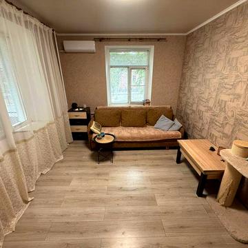 Продам отличную 2х комнатную квартиру в центре города.