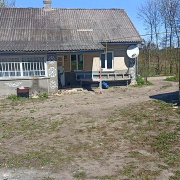 Продам будинок в хорошому стані без ремонту