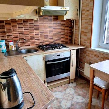 Затишна 1-кімнатна квартира в оренду на вул. Покровська