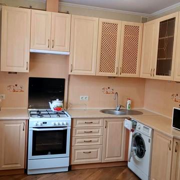 Панаса Мирного вул., 32