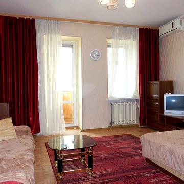 1к. 45м. м. Позняки, ул. Ахматовой 35-б 2 этаж