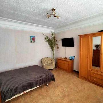 Дом на Слободке Хуторсккая - с заездом авто.