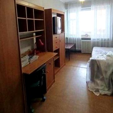 3-х комнатная на Новосельского, 2 балкона.