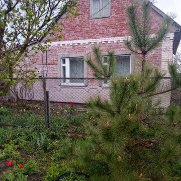 Продам окремий цегляний будинок в Ковалівці.
