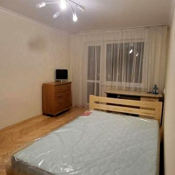 Довгострокова оренда 1к Квартира Петлюри Симона вулиця