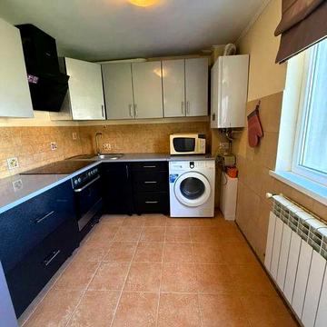 Оренда окремого, 4 кім будинку, Сихів, Санта-Барбара