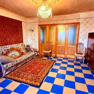 Продам 3к квартиру.Не высокий 4й этаж. Кирпич. Слобожанский 39499$