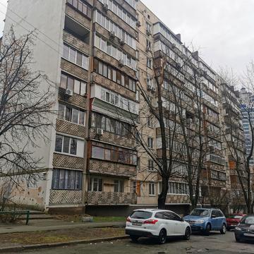 Віктора Ярмоли вул., 4