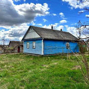 Продам будинок 180 км від Киіва в напрямку Чернівці