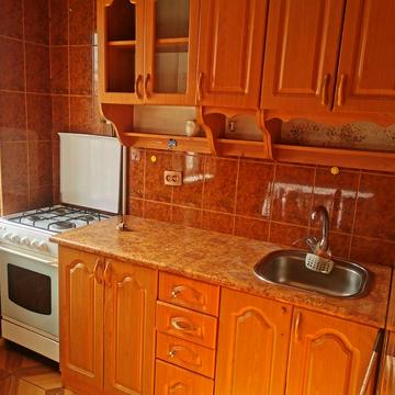 Однокімнатна Мілютенко 11 метро Чернігівська пішки