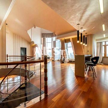 Оренда 5+к квартири у Києві, Шевченківський р-н, Шевченка Тараса бульвар, 11 Без комісії