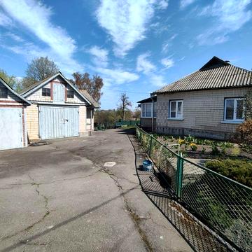 Продам будинок в м.Бобровиця Чернігівської області  22000 дол Торг