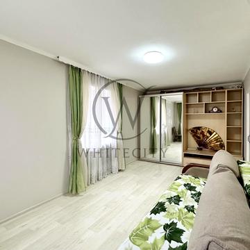 Вацлава Гавела бульв. (Івана Лепсе), 75-А