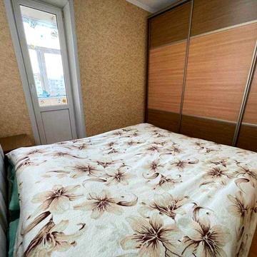 Трехкомнатная кв. Аэрокосмический, Спортивная, Таврия В