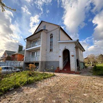 Продається будинок в передмісті Вінниці с. Лука-Мелешківська.