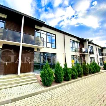 Продаж Таунхаус в Ірпені 125 м2 всі центральні комунікації, також є можливість зробити ремонт саме під Вас