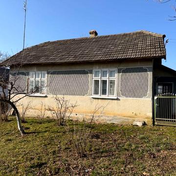 Продаж цегляного будинку неподалік міста Стрий (14км).