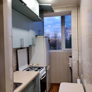 Задам 1 кімнатну ,Деснянський р-н,пр-т Лісовий  24