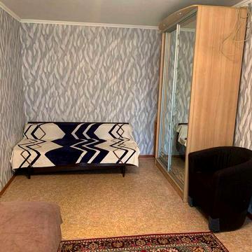 Сдаю  1 к/к Мира - Театральная