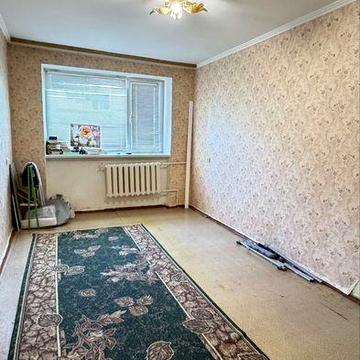 Квартира на ЮТЗ , нова криша в будинку