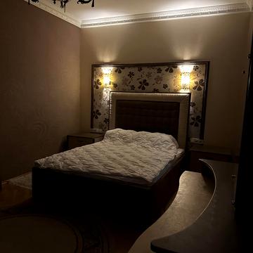 Оболонська вул., 39