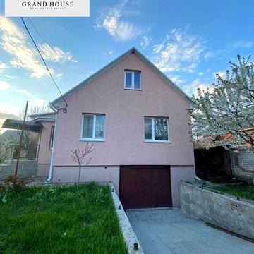 Продам два будинки в районі Жадова-Соколівка.