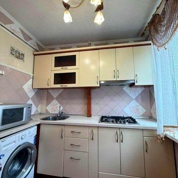 Продається затишна 1-кімнатна квартира в одному з найкращих районів міста — поруч із Парком Олександрія