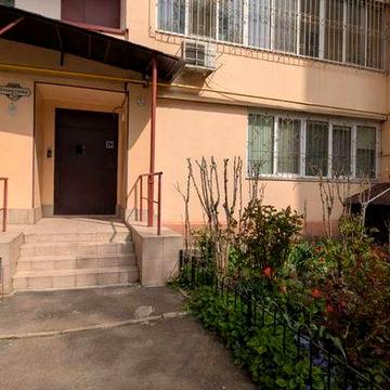 Сдам 1 к. квартиру ул. Тополева Вузовский / Люстдорфская  1 этаж с балконом 
Вузовский / Люстдорфская дорога 
1 этаж 42 м2 общая площадь 
Квартира с г