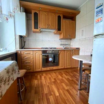 Продам 2-х кімнатну з А/О на Рильського