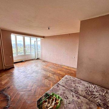 Продаж великої 1к квартира, вул. Алматинська, 34.