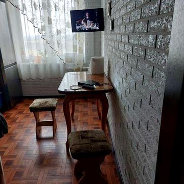 Продається 2-х кімнатна комфортна квартира на Даманському.