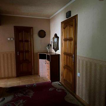 Продається  3-х кімнатна квартира на вул.Сортувальна 4 БЕЗ КОМІСІЇ