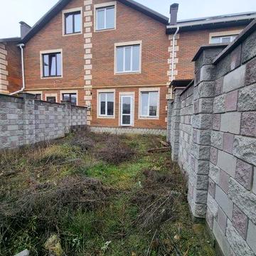 Продам просторий Таунхаус на Фастівській/Хороший  торг