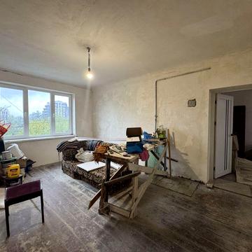 Продаж 2к квартири в центрі  під ремонт