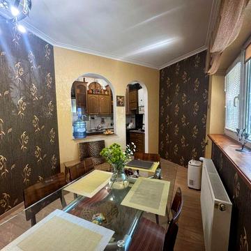 Оренда 2-кімнатної квартири на вул. Камянецькій в будинку особнячного типу (Новий Львів)