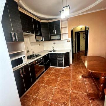 Продам 2-х.кім.на Піщаному масиві з ао.