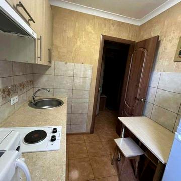Терміново!   Продам гарненьку 1 кім.кв на Фастівській