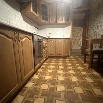 Продаж 3-кв Центр міста вул. БЕЖІВКА,4 м. Бориспіль